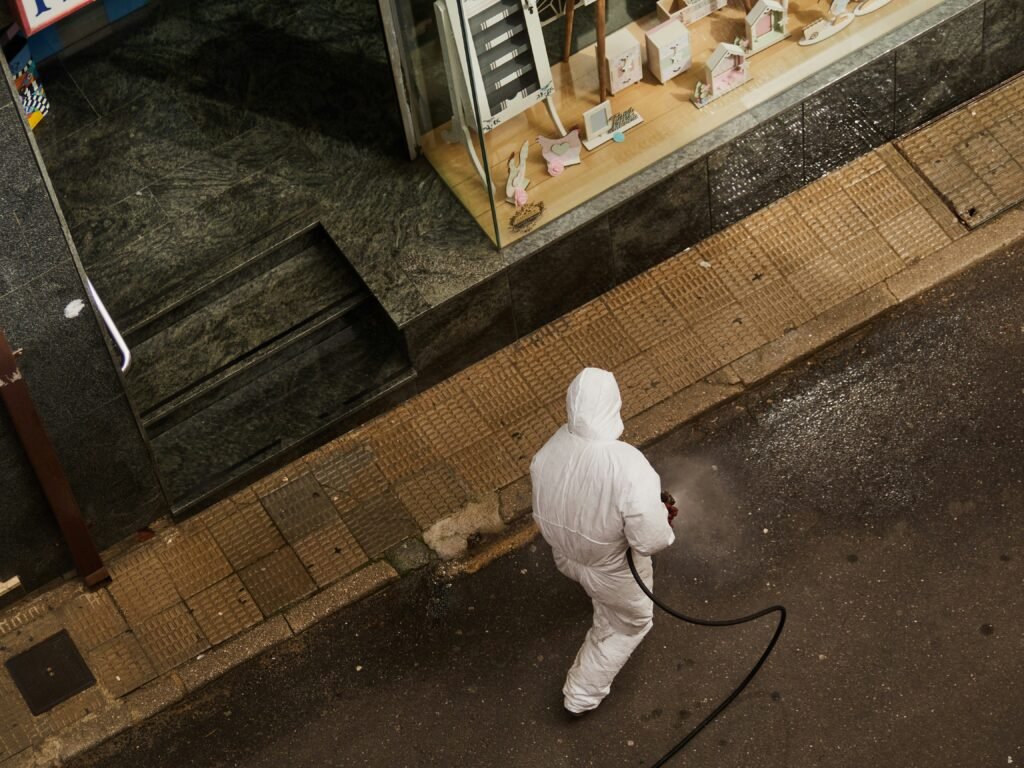 pressure washing a driveway